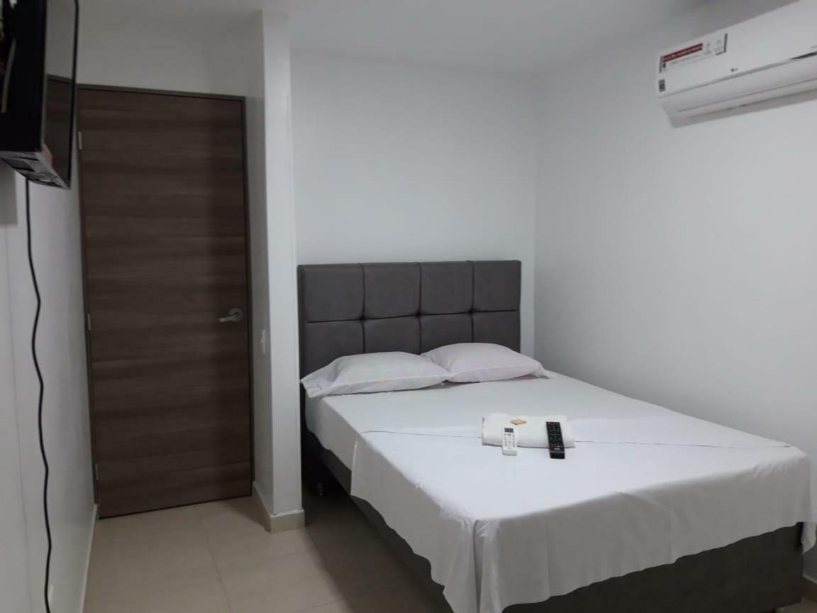 Hostal Piedra Del Sol Флоридабланка Экстерьер фото